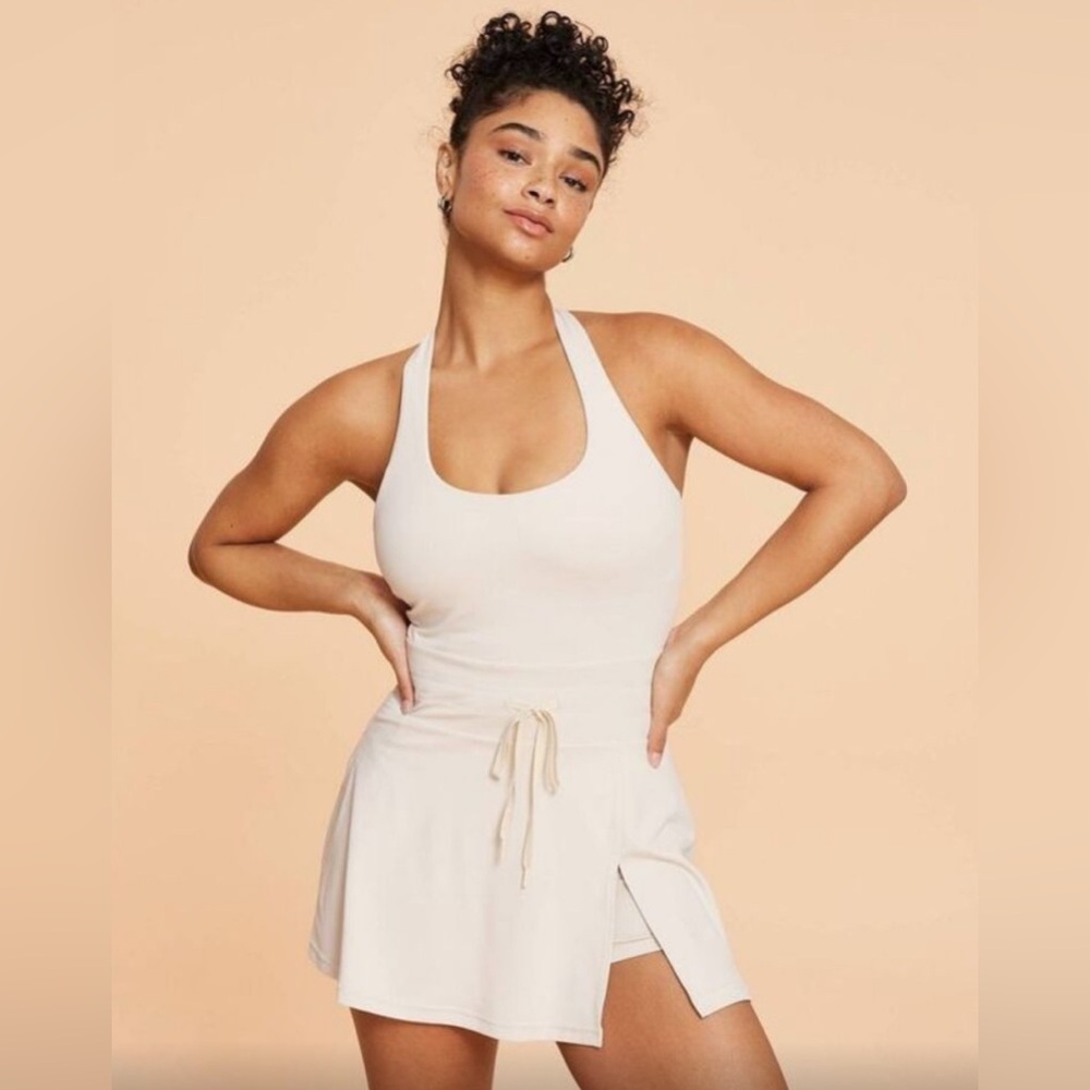 🍦NWT Blogilates Game Set Match Halter Active Dress Light Taupe Sz Small